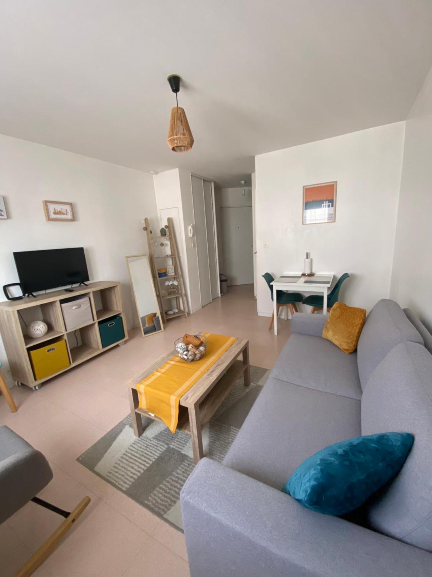 Hyper Centre Avec Parking Prive Apartment Le Havre