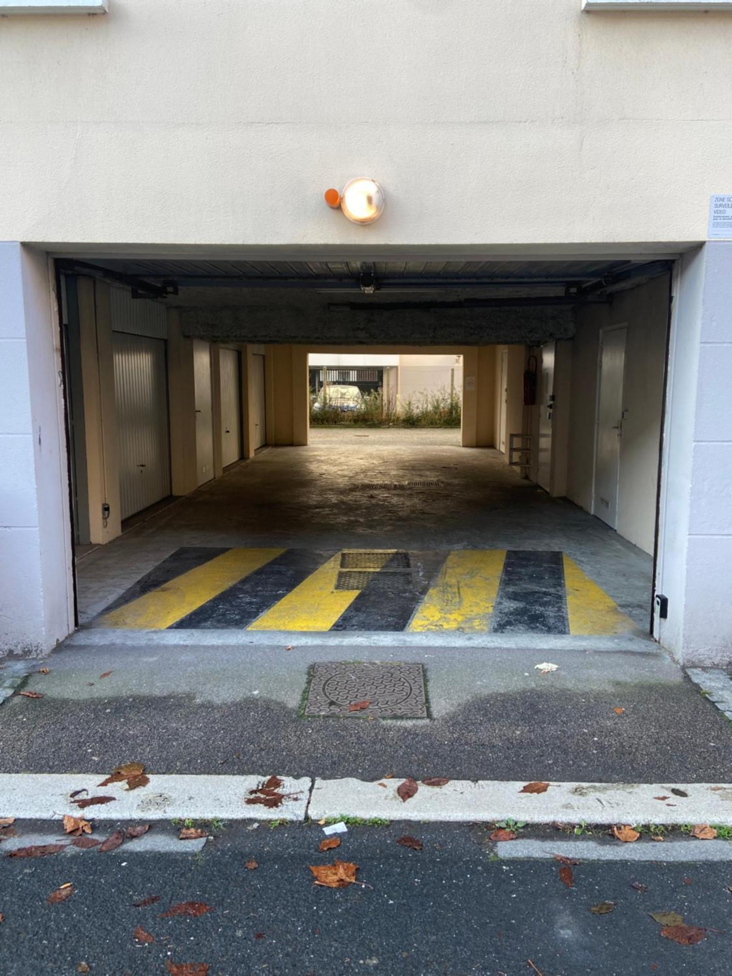 Hyper Centre Avec Parking Prive